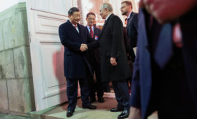 Пентагон счел сигналом поддержки встречу Си Цзиньпина с Путиным в Москве