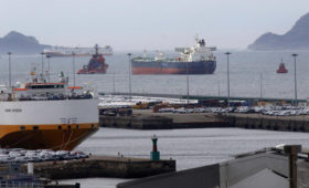 Перевозчики заявили о нехватке в мире нефтяных танкеров