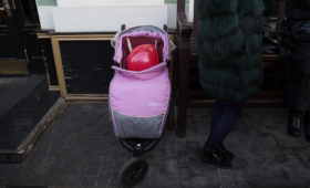 Росстат раскрыл среднее число детей на одну женщину в России