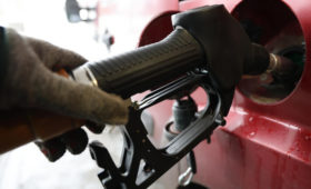 Бензин подорожал на бирже на фоне возможной отмены эмбарго на экспорт
