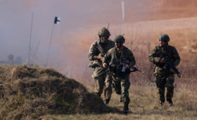 FT оценила численность армий европейских участников НАТО в случае войны